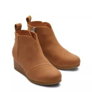Toms Camel Ankle Booties